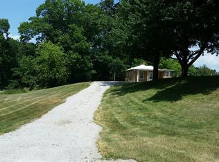 331 Lewis St, Burlington, IA 52601