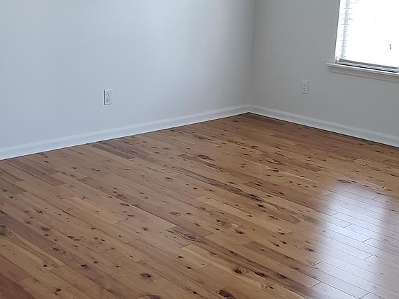 2nd image of 4136 Quinn Dr #4136