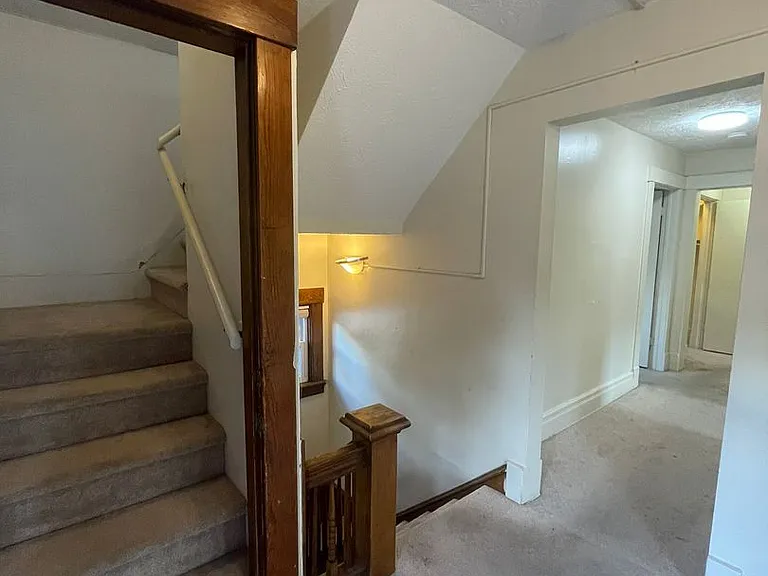 1121 Packard St — Photo 24