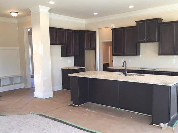 2nd image of 121 Tuscany Ct