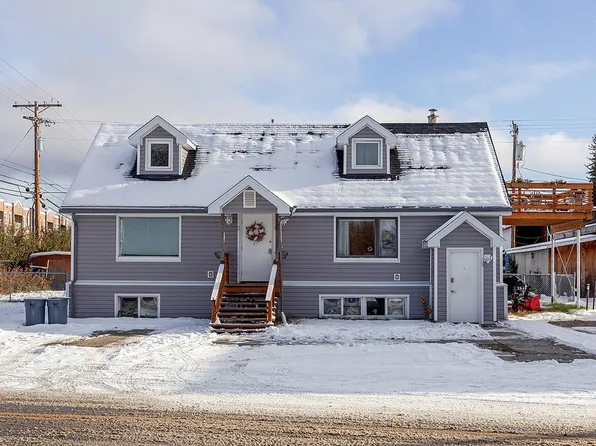 11 Margaret Ave, Fairbanks, AK 99701