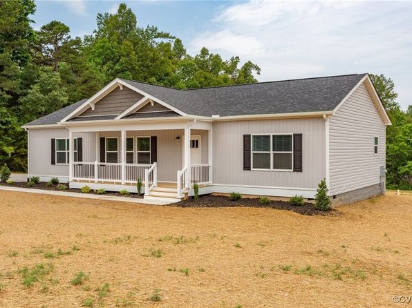 853 Levi Rd, Green Bay, VA 23942