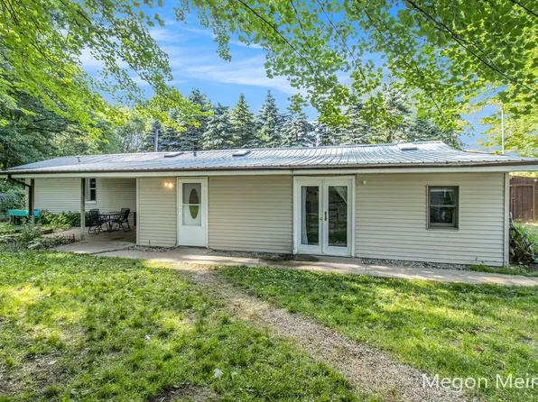 11629 N Vining Rd, Lakeview, MI 48850