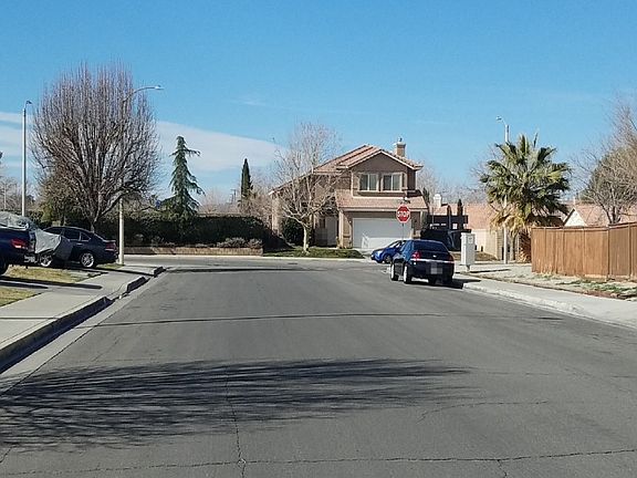 4th image of 517 E Avenue J12