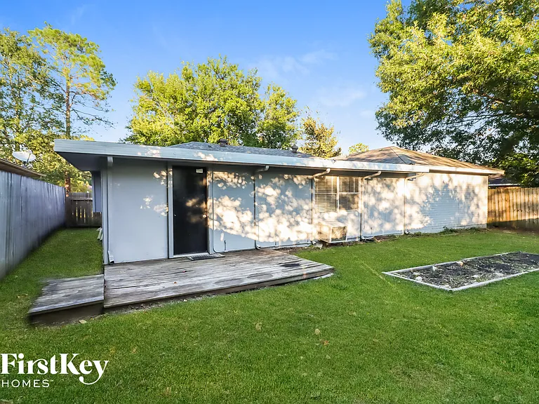 16310 Forest Bend Ave — Photo 14