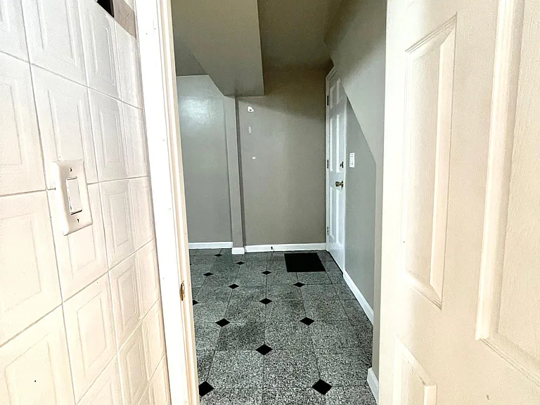 901 N M St #4 — Photo 9