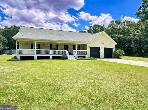 634 Old Perry Rd, Kathleen, GA 31047