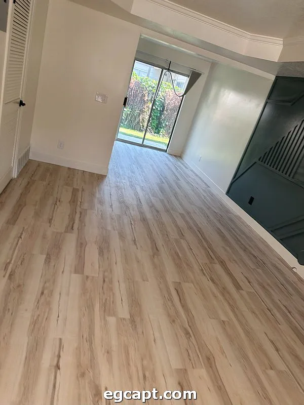 2 bed, 950 sqft, $1,275 — Photo 2