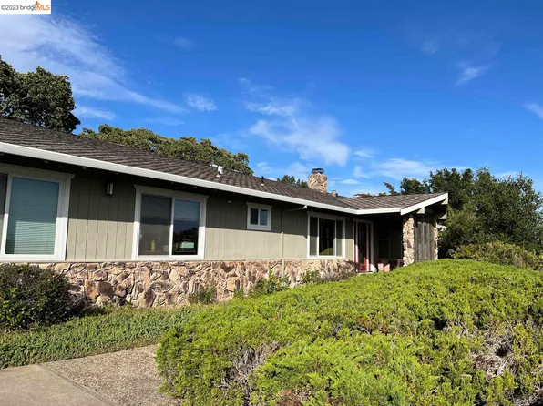 1210 Via Gabarda, Lafayette, CA 94549