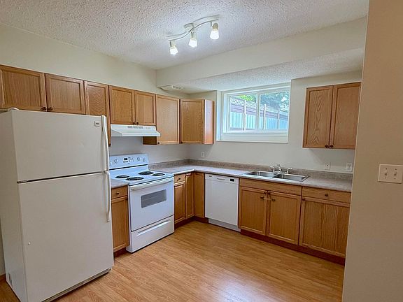 4th image of 10309A & 10309B 98th Ave