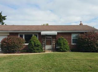 225 Lambeth Ln, Saint Louis, MO