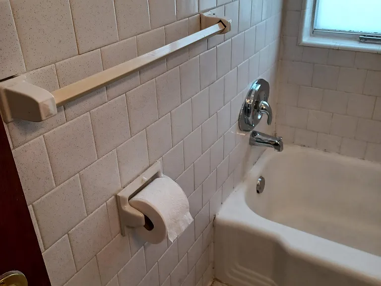 220 E Whitlock Ave #1 — Photo 7