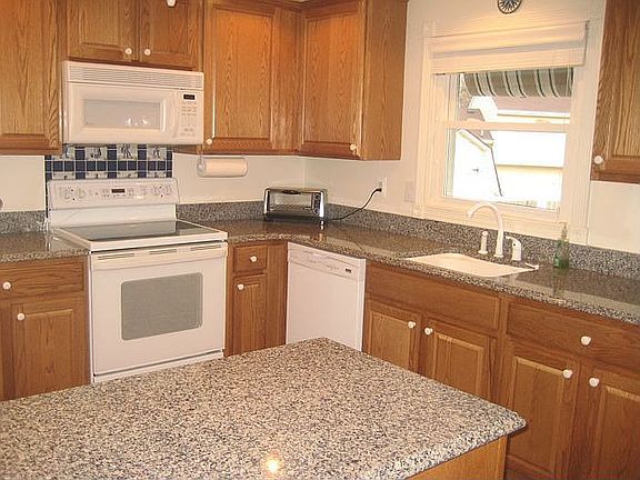 4th image of 19133 Warrior Brook Dr