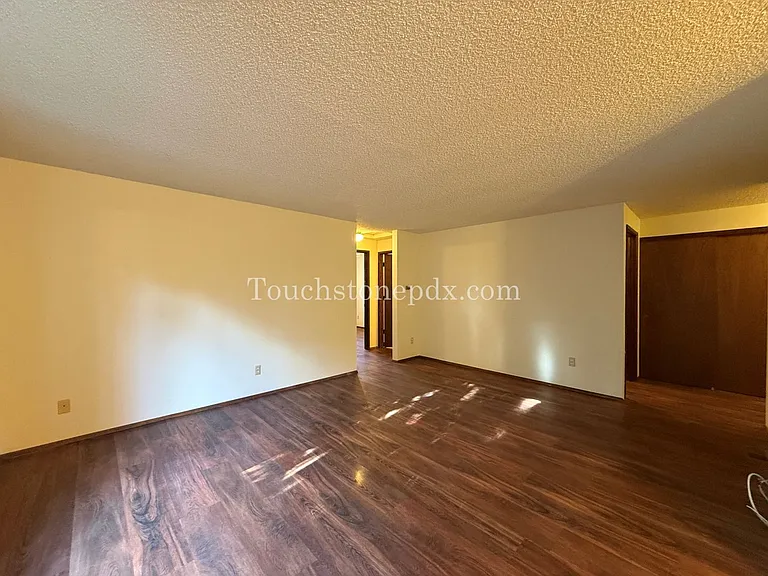 1411 SE 130th Ave — Photo 11