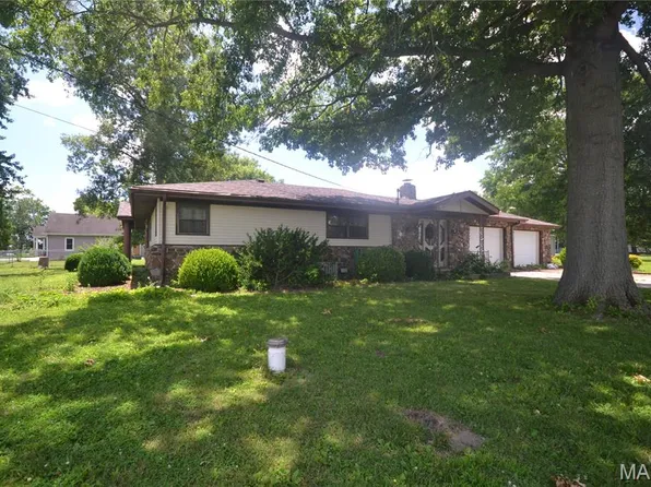 319 Old Floraville Rd, Waterloo, IL 62298