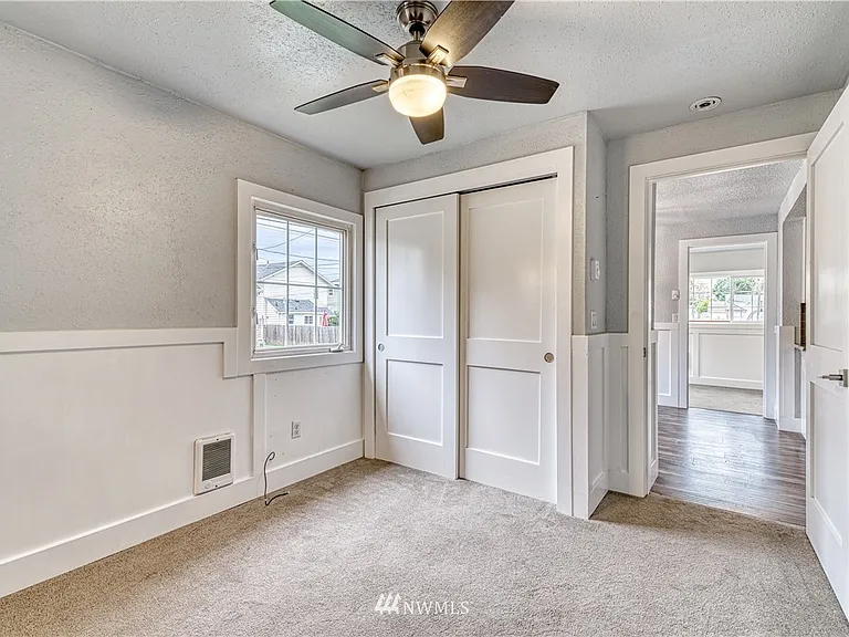 1016 S 37th St — Photo 13