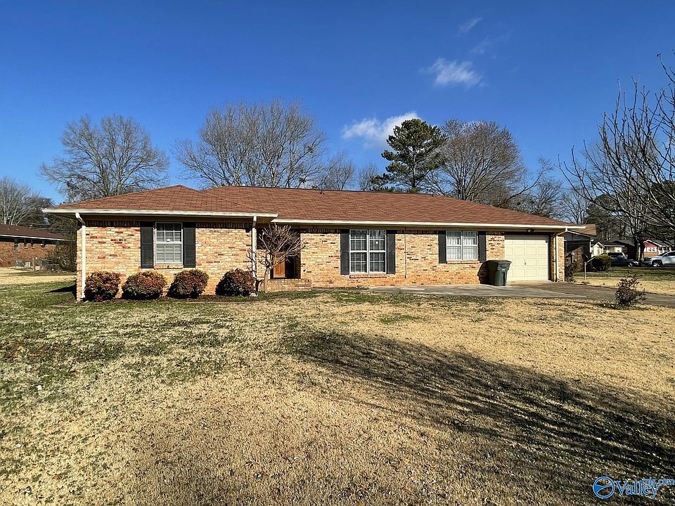 1st image of 3901 Pickett Dr SW