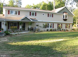 5826 Oak Grove St, Lorton, VA 22079