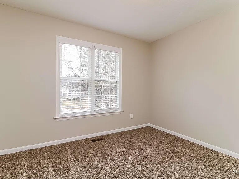 708 Stinson Ave — Photo 9