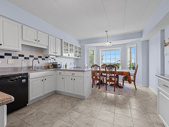 5th image of 8515 Woodward Ave Unit 303