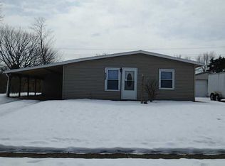 302 Prentice Dr, New Carlisle, OH