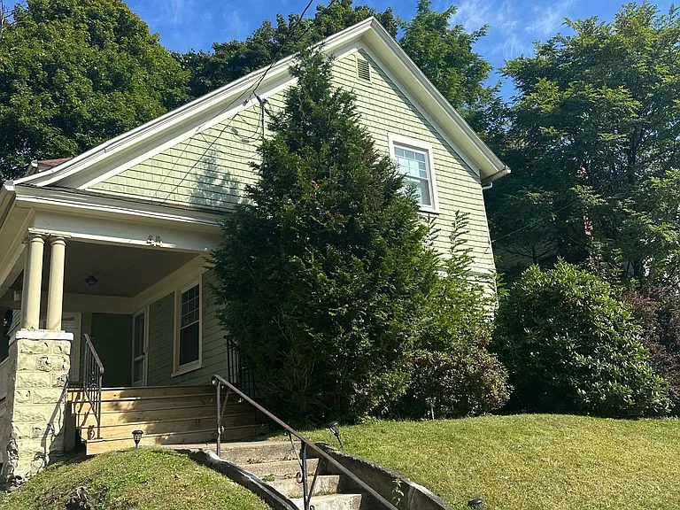 45 Cedar St — Photo 9
