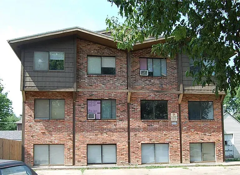 1616 E St #9 — Photo 1