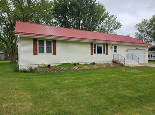 4655 NE 41st Ave, Des Moines, IA 50317