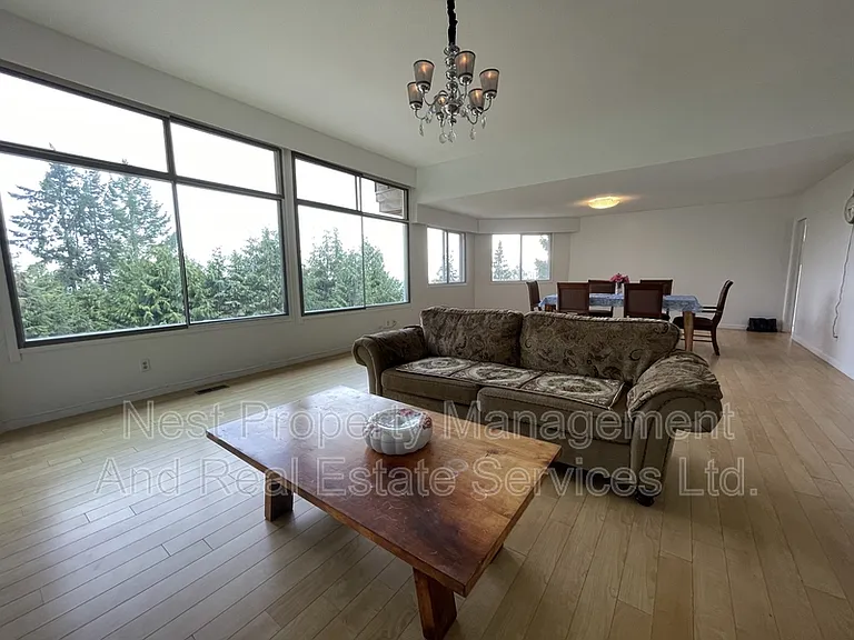 1137 Crestline Rd — Photo 5