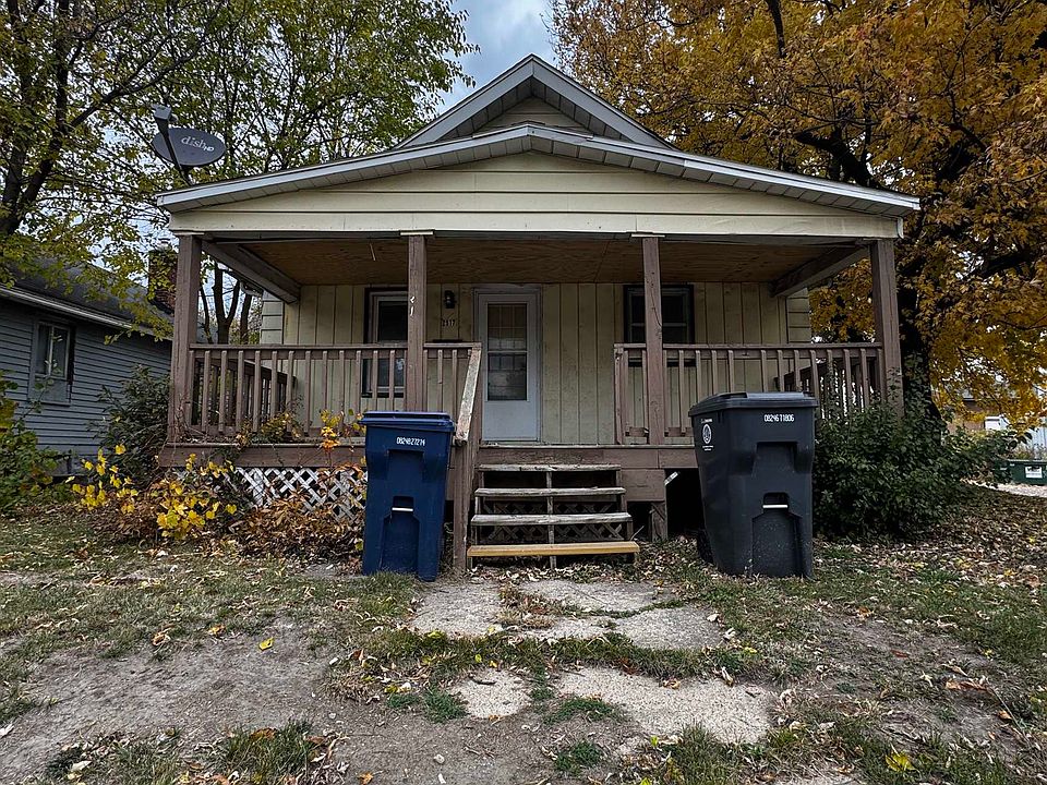 1st image of 2517 Leith St