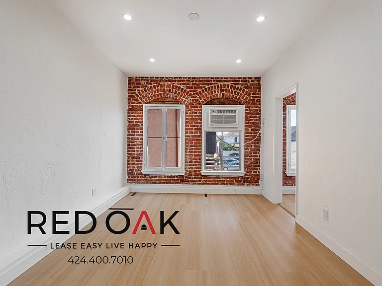 1405 S Berendo St #206 — Photo 1