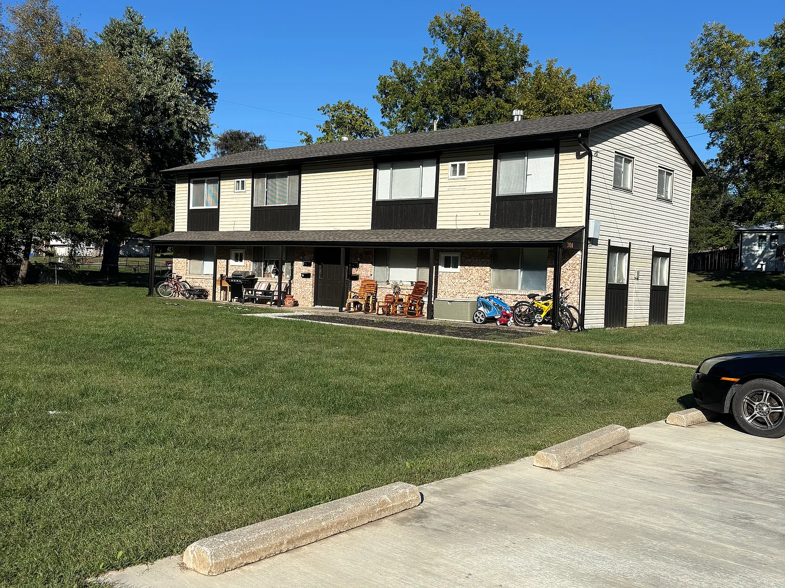 309 Highview Ave — Photo 2
