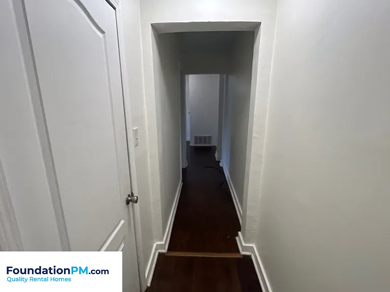 877 N Bingham St — Photo 6