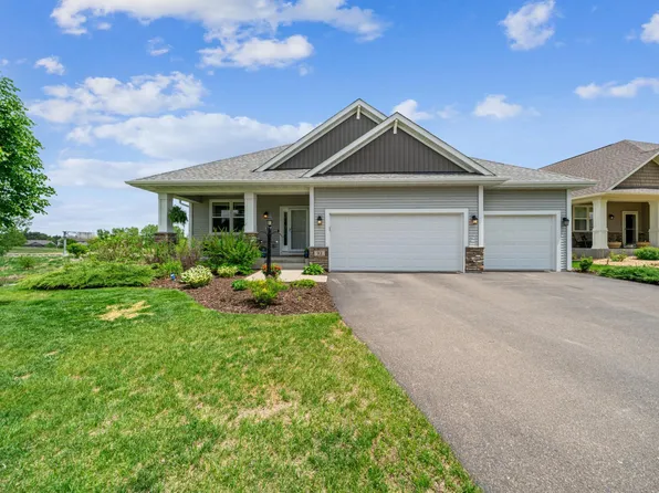 92 Heritage Blvd, Hudson, WI 54016