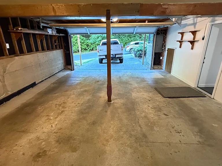 17008 NE 2nd Pl — Photo 28
