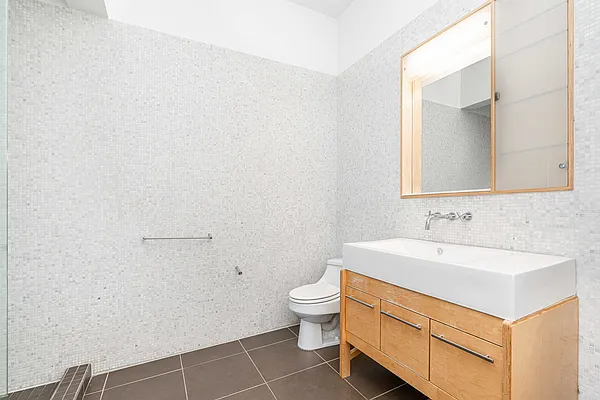 Rented by Modern Spaces | media 5