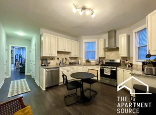 2824 N Ridgeway Ave #1, Chicago, IL 60618