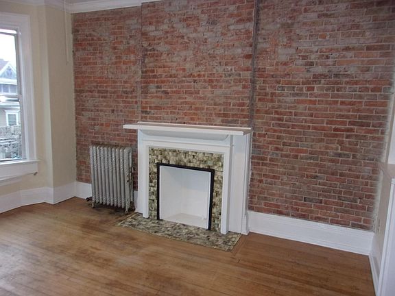 2nd image of 220 Lexington Ave #12