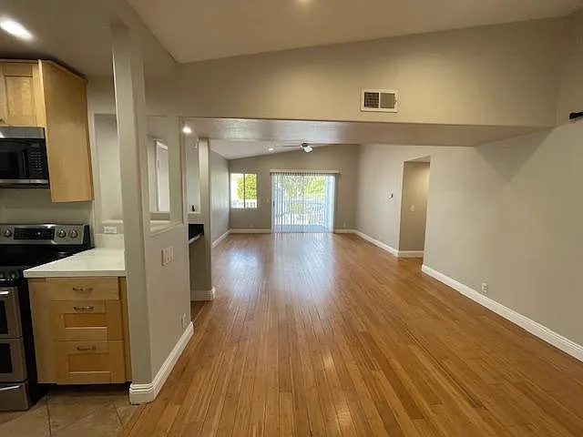 19 Terrace Cir — Photo 4