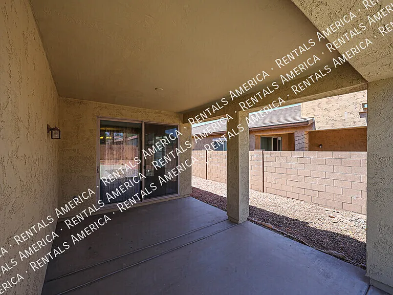 876 E Riviera Pl — Photo 35