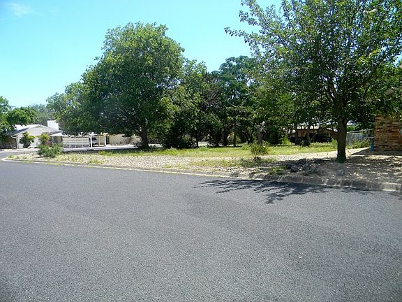 3rd image of 202 Poco Vista Dr