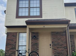 700 N Adelaide St APT 38, Normal, IL 61761