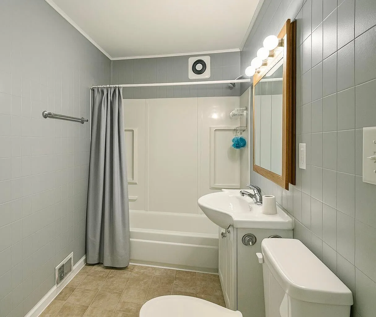 2 bed, 1000 sqft, $1,100 — Photo 4