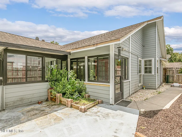 8621 Goodbys Trace Dr — Photo 39