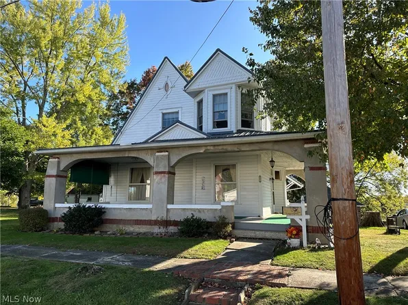 407 High St, Woodsfield, OH 43793