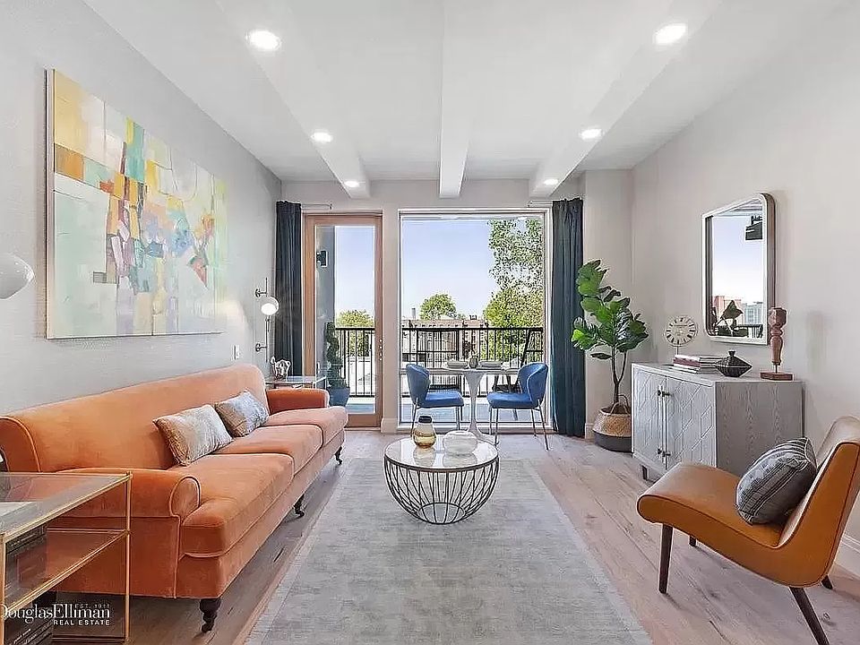 1st image of 734 E 5th Ave #5B