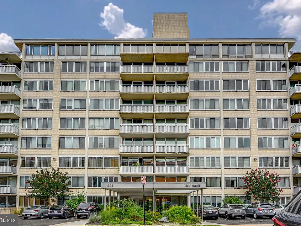 1301 S Arlington Ridge Rd #310