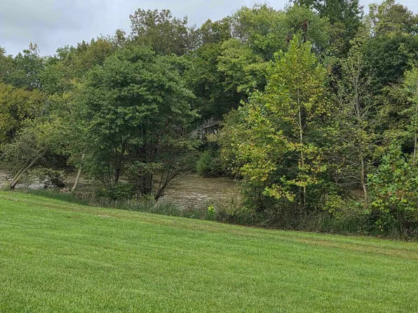 Riverside Dr #3, Huntington, IN 46750