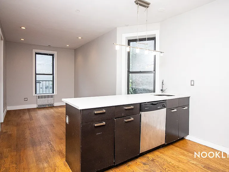 169 Rogers Ave #2B — Photo 1