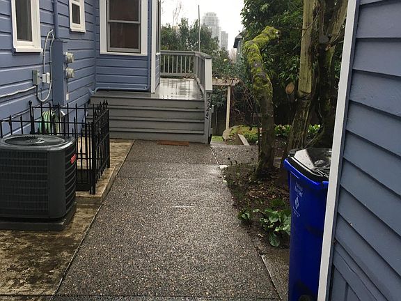 Walkway down to lower unit.